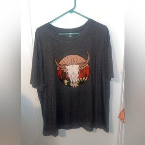 SHEIN Gray Short Sleeve Tee with Bull Skull Design